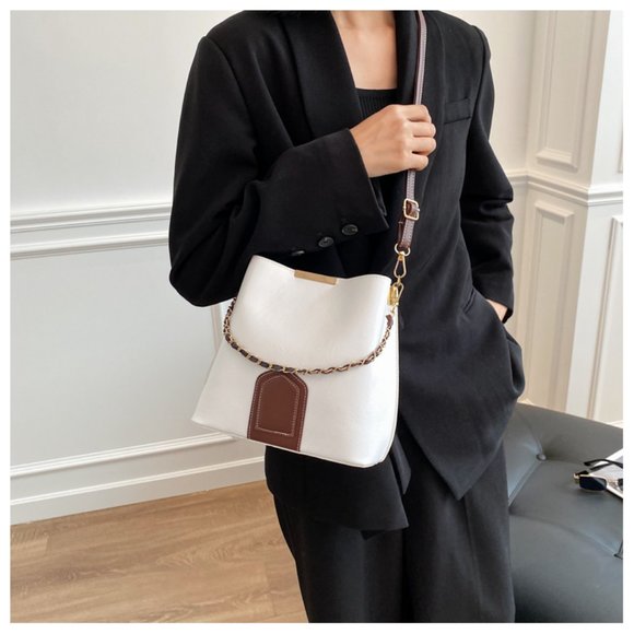 Bucket bag retro versatile one-shoulder messenger